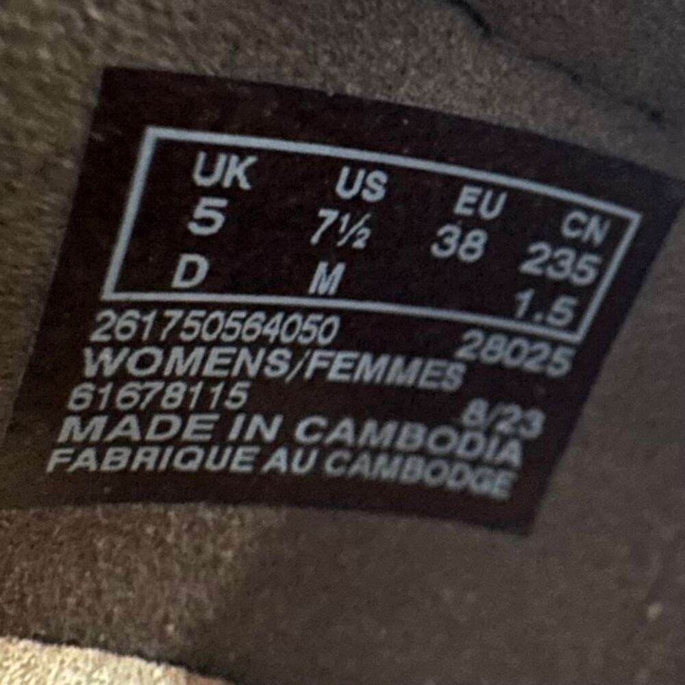 Clarks Fiana Bay Taupe Nubuck Leather Ankle Boots Women’s 7.5 M Gorpcore Utility - Picture 3 of 7
